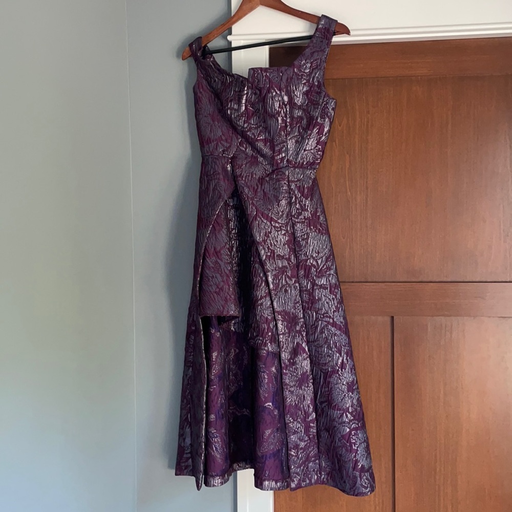 Issue New York- Gorgeous cocktail dress!